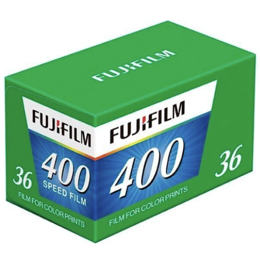 FUJIFILM 400 COLOR - 135 / 35 mm (ISO 400)