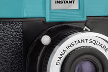 DIANA INSTANT SQUARE CAMERA WITH FLASH - STANDARD