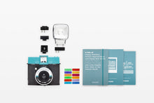 DIANA INSTANT SQUARE CAMERA WITH FLASH - STANDARD